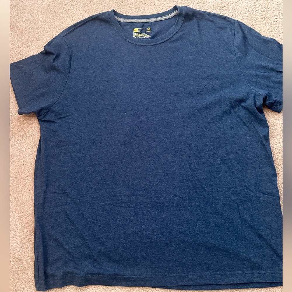 👕 Three for $18 T- Shirt Sale Xersion Men's Blue Short Sleeve Tee